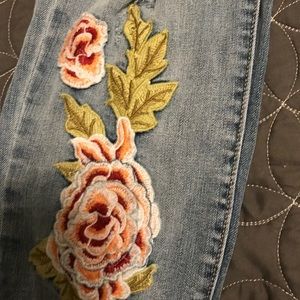 Jegging with embroidery!